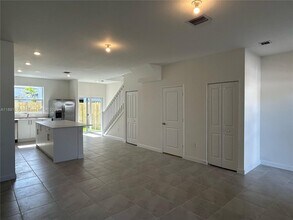 111 SE 11th St in Homestead, FL - Building Photo - Building Photo