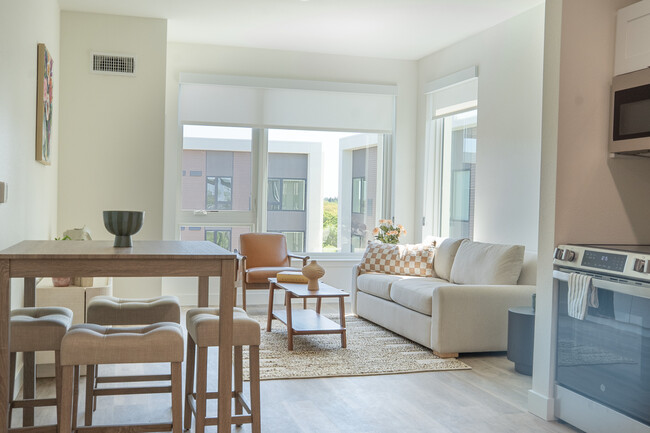 Greenhaus in Davis, CA - Building Photo - Building Photo