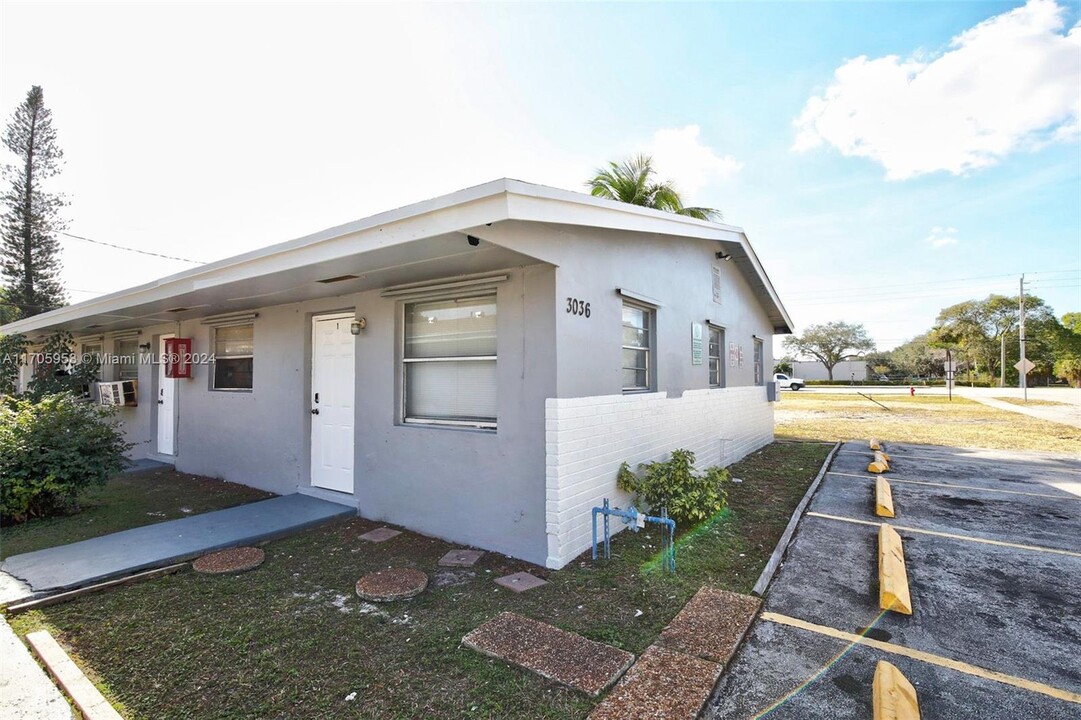 3036 NW 2nd St in Pompano Beach, FL - Building Photo