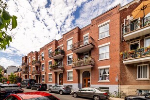 383-389 Édouard-Charles in Montréal, QC - Building Photo