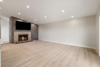10650 Putney Rd in Los Angeles, CA - Building Photo - Building Photo