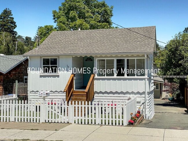 property at 104a Palm Ave