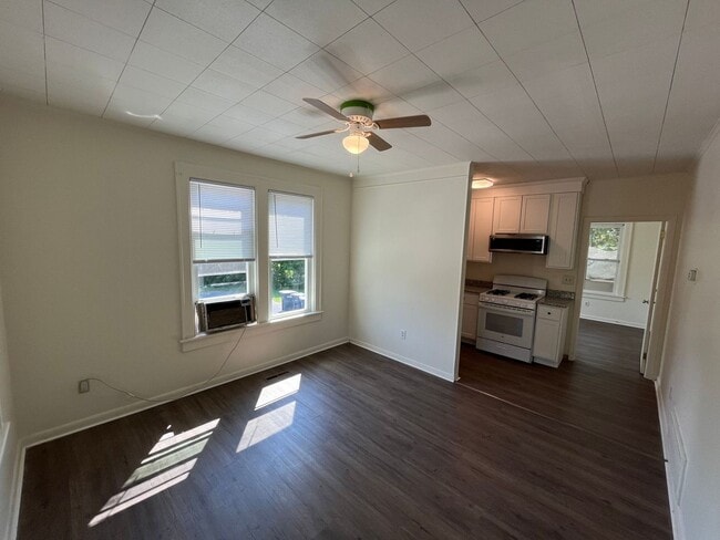 205 S Willow St in Harrisonburg, VA - Building Photo - Building Photo