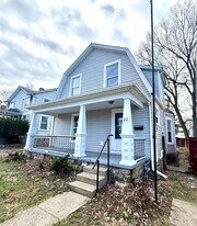 22 Pleasant Ave in Dayton, OH - Building Photo