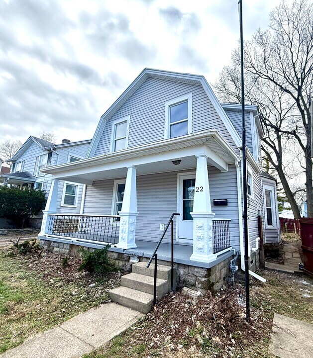 22 Pleasant Ave in Dayton, OH - Foto de edificio