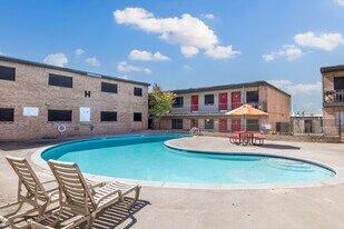 Alegria del Sol in San Antonio, TX - Building Photo