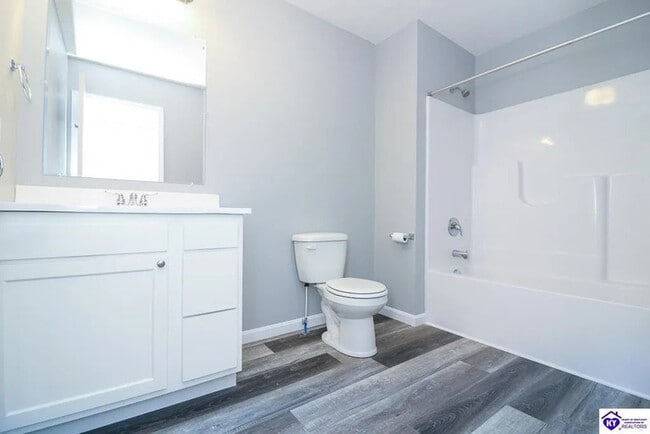 18 Evergreen Ct in Vine Grove, KY - Building Photo - Building Photo