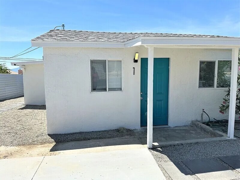 66261 3rd St in Desert Hot Springs, CA - Building Photo