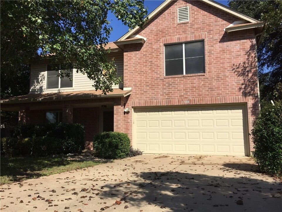 1708 Star Light Cir in Cedar Park, TX - Building Photo