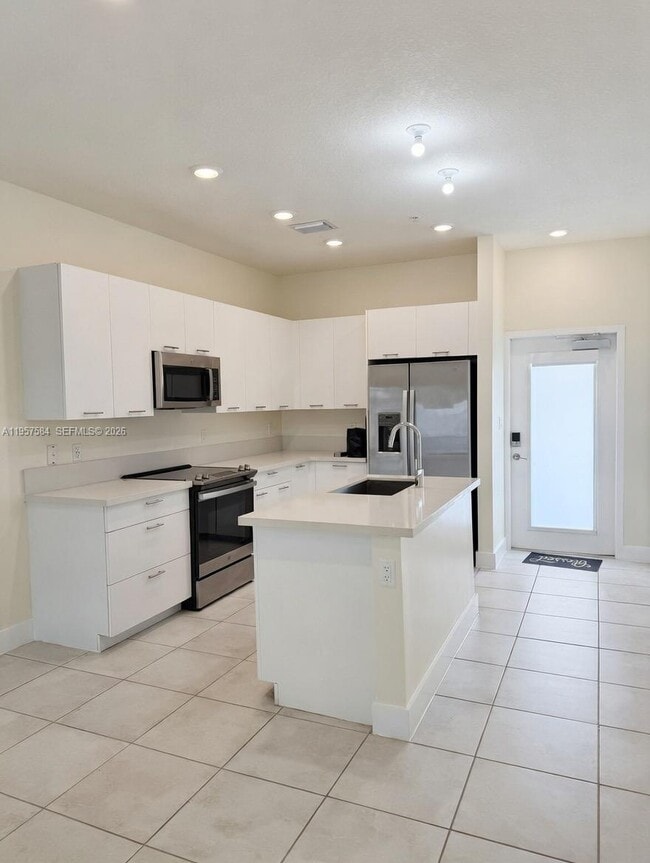 8301 NW 41st St, Unit B-107