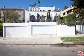 1959 Alexandria Ave in Los Angeles, CA - Building Photo - Building Photo