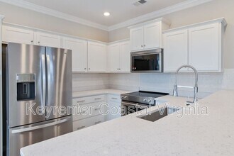 1302 Kathy Ann Wy E in Carrollton, VA - Building Photo - Building Photo