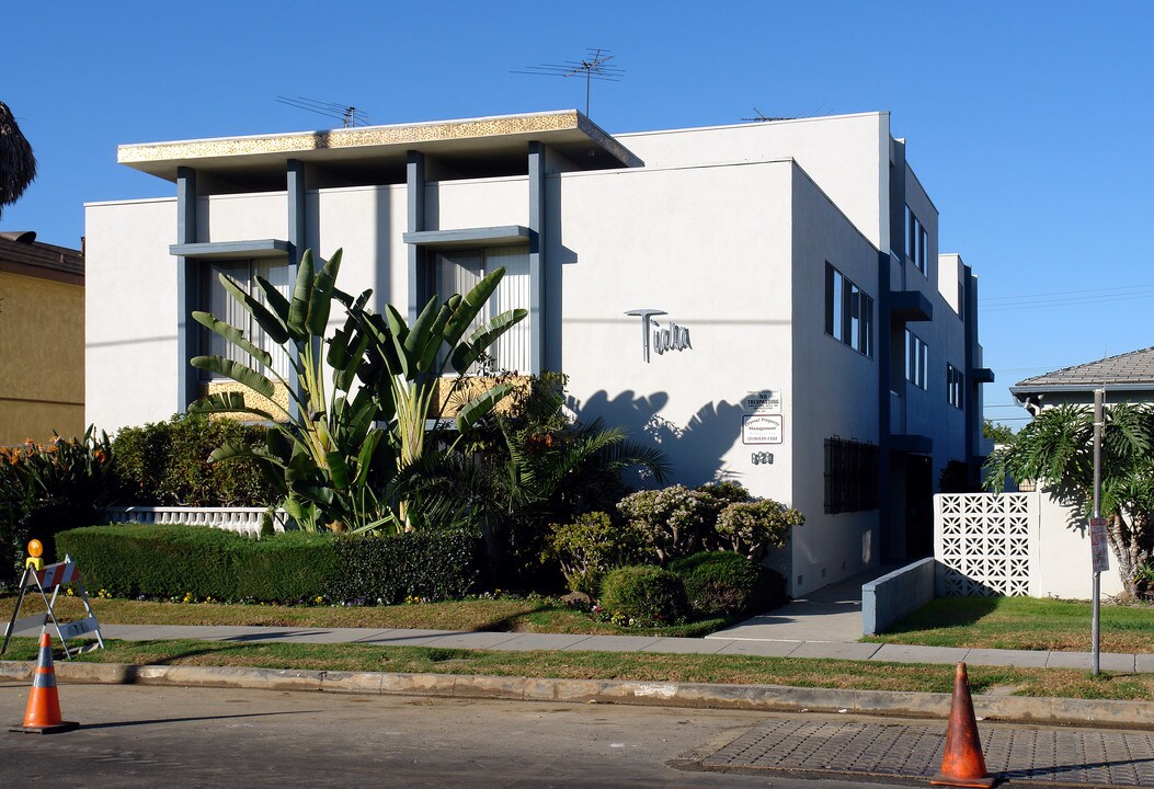 Chattin Apartments in Inglewood, CA - Building Photo