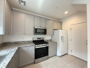 69 Ella Ashman Ave in Henderson, NV - Building Photo - Building Photo