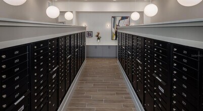 1320 Caprice Dr, Unit B1 in Lakeland, FL - Building Photo - Building Photo