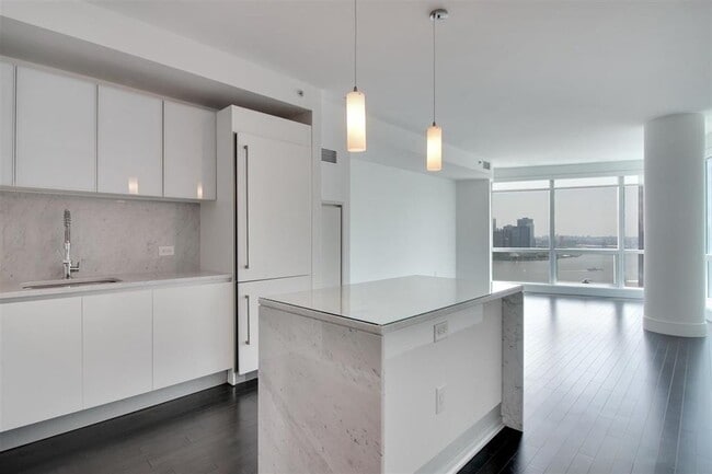 property at 77 Hudson St