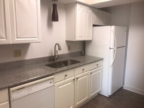 315 N Spruce St in Winston-Salem, NC - Building Photo - Building Photo