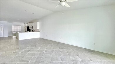 15940 Grassland Ln, Unit 2526 in Punta Gorda, FL - Building Photo - Building Photo
