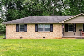 119 Lake Terrace Dr in Hendersonville, TN - Building Photo - Building Photo