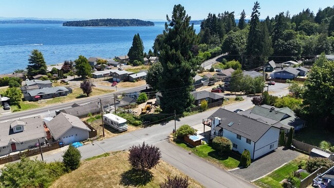 2212 Spring SE in Port Orchard, WA - Building Photo - Building Photo