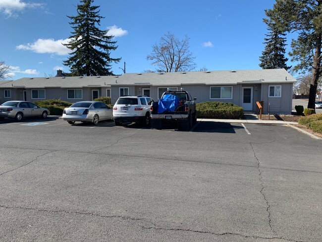 Golden Arms Apartments in Goldendale, WA - Foto de edificio - Building Photo