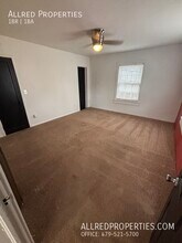 129 Boles in Fayetteville, AR - Building Photo - Building Photo