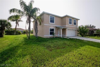 1707 SW 4th Pl in Cape Coral, FL - Building Photo - Building Photo