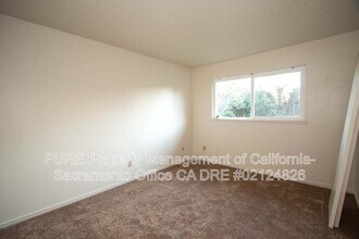 300 Montrose Dr in Folsom, CA - Building Photo - Building Photo