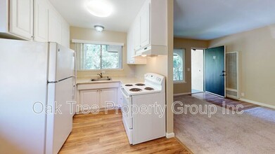 1045 Catalina Dr in Livermore, CA - Building Photo - Building Photo