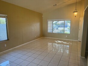 731 N Tiago Ct in Gilbert, AZ - Building Photo - Building Photo