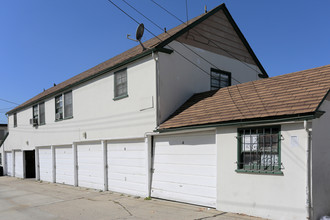 The Village Square in Whittier, CA - Building Photo - Building Photo