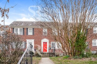 710 Braeside Rd in Baltimore, MD - Building Photo