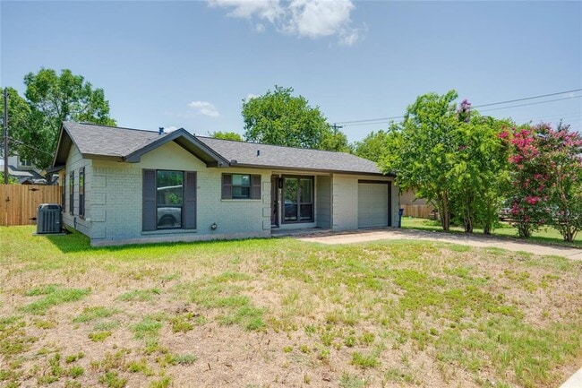 1813 Ohlen Rd in Austin, TX - Building Photo - Building Photo