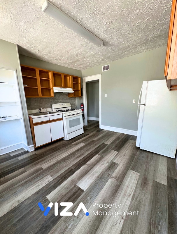 property at 456 S Broadway