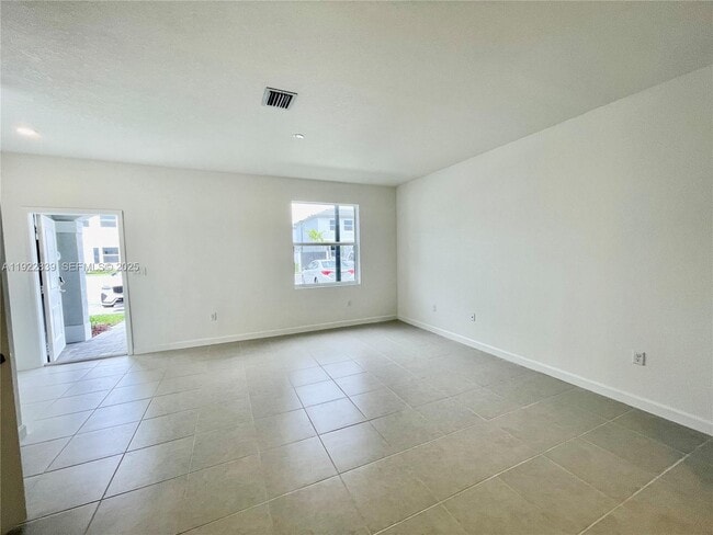 1141 SE 2nd St in Florida City, FL - Building Photo - Building Photo