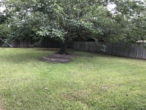 9240 McLean St in Beaumont, TX - Building Photo - Building Photo