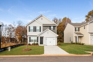 2094 Southlea Dr in Inman, SC - Building Photo