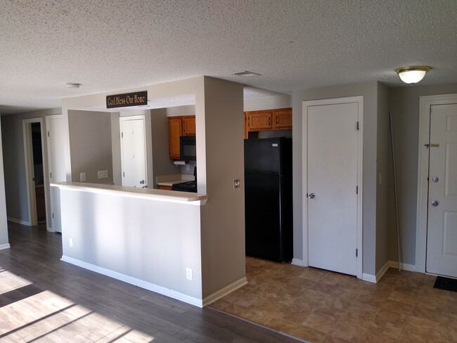 1630 Arlyn Cir, Unit 1630 Arlyn Circle