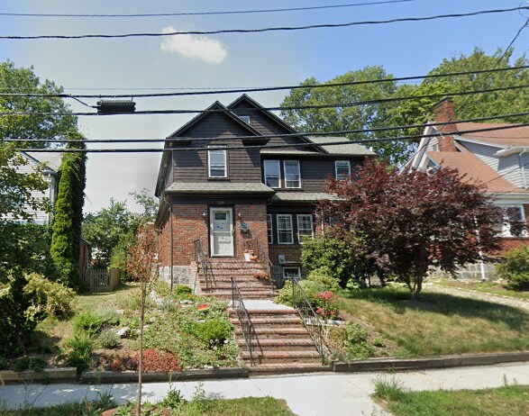 203 Ellery Ct, Unit 1 in Chestnut Hill, MA - Building Photo - Building Photo