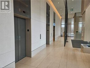 28 Ann St in Mississauga, ON - Building Photo - Building Photo
