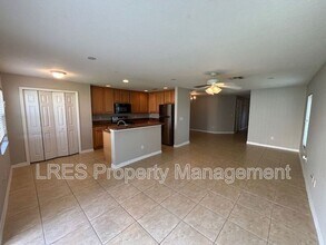 4331 Aristocrat Point in Oviedo, FL - Building Photo - Building Photo