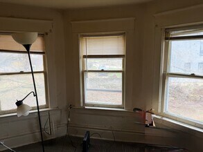 306 Wilson Ave, Unit 2nd Floor in Oil City, PA - Foto de edificio - Building Photo