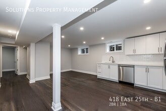 418 E 25th St in Hamilton, ON - Building Photo - Building Photo