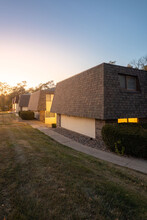 Valley Acres Apartments in Des Moines, IA - Foto de edificio - Building Photo