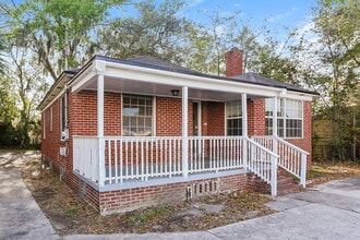 6514 N Pearl St in Jacksonville, FL - Foto de edificio - Building Photo