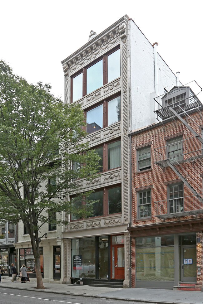 154 Spring St