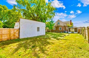 1802 Bide A Wee Park Ave in Columbus, OH - Building Photo - Building Photo