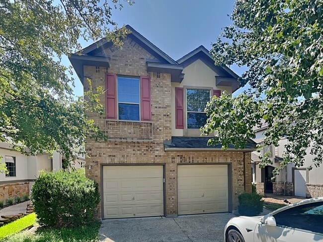 1250 Nicholas Manor