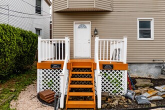 240 McKinley Ave in Pittsburgh, PA - Building Photo - Building Photo