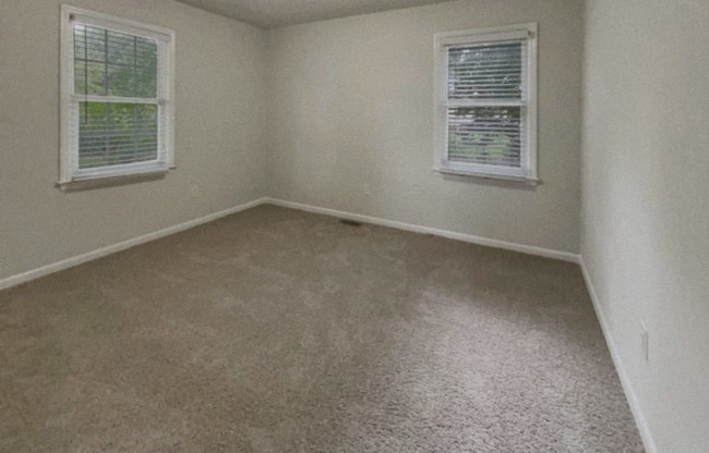 2508 Hodge Rd in Knightdale, NC - Foto de edificio - Building Photo